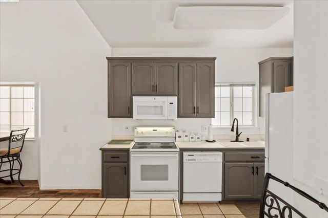 31 Splash Dam Loop, Arnold, CA 95223