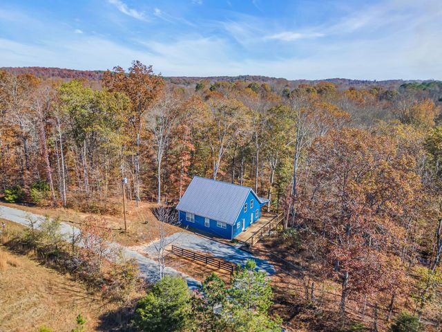 761 Metal Ford Rd, Hohenwald, TN 38462
