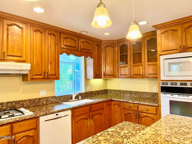 1736 Vistillas Road, Altadena, CA 91001