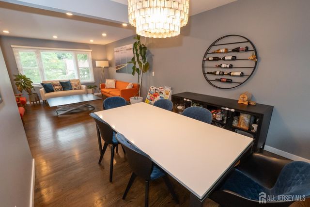 61 Clifton Street, Edison, NJ 08817