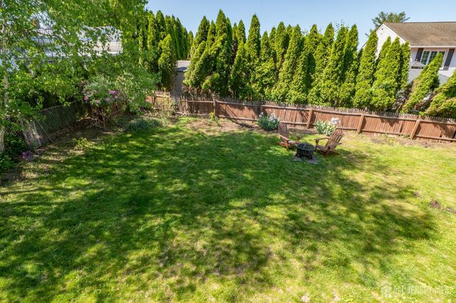 61 Clifton Street, Edison, NJ 08817