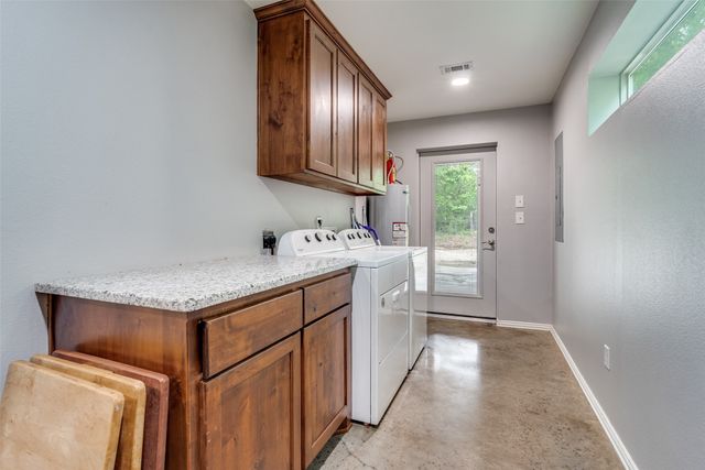 5115 County Road 423, Grandview, TX 76050