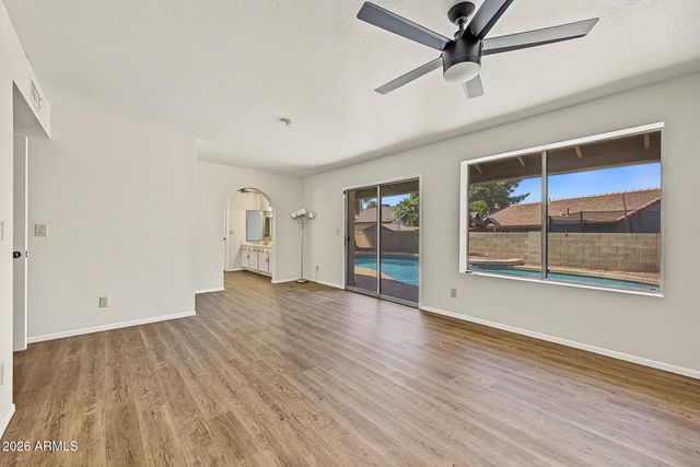 11218 N 63RD Avenue, Glendale, AZ 85304