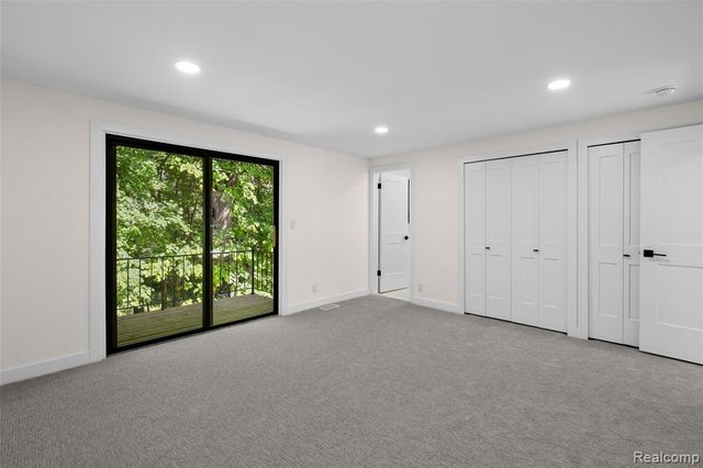 1830 Streamedge Court, Rochester Hills, MI 48309