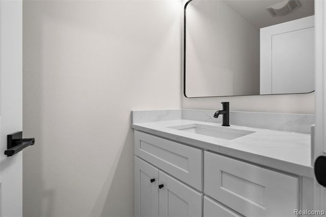 1830 Streamedge Court, Rochester Hills, MI 48309