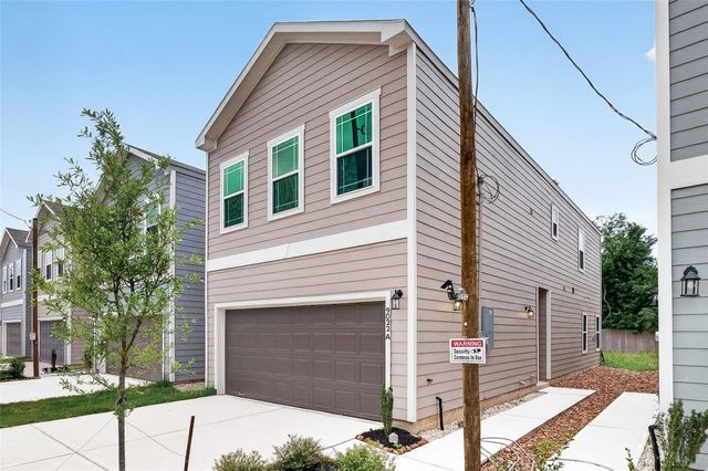 9022 Madera Road B, Houston, TX 77078