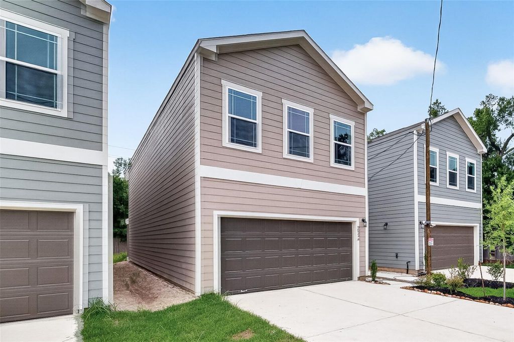 9022 Madera Road B, Houston, TX 77078