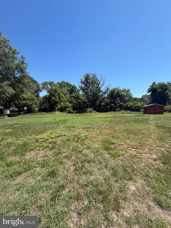 Image 11 of property listing at 6953 GRENADA DR, Salisbury, MD 21804
