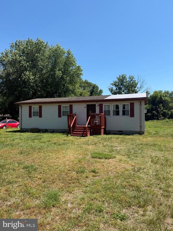 Image 2 of property listing at 6953 GRENADA DR, Salisbury, MD 21804