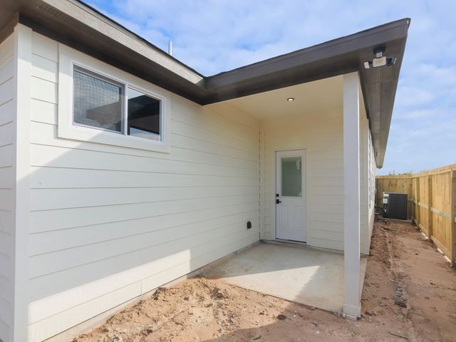 327 Road 5840, Cleveland, TX 77327