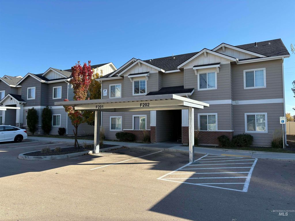 324 NE 3rd St., Meridian, ID 83642 photo 5