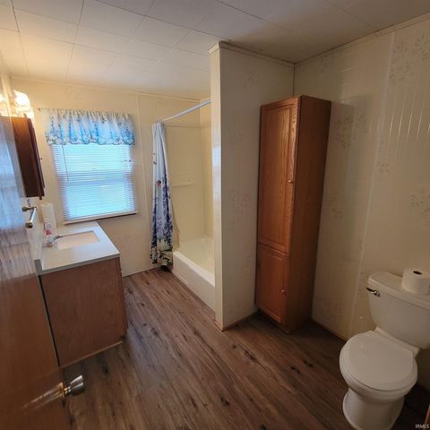 518 S Indiana Avenue, Auburn, IN 46706