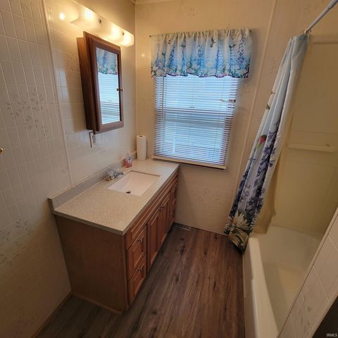 518 S Indiana Avenue, Auburn, IN 46706