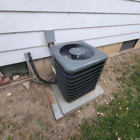 518 S Indiana Avenue, Auburn, IN 46706