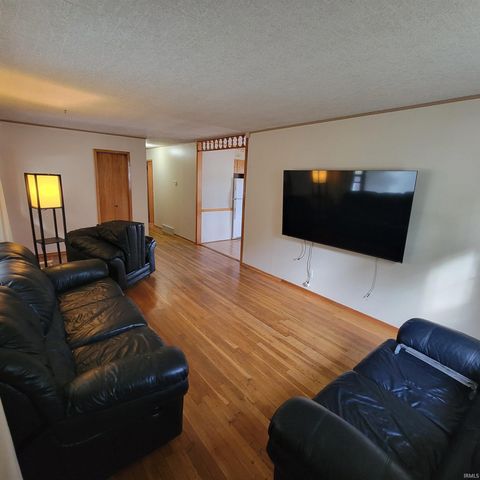 518 S Indiana Avenue, Auburn, IN 46706