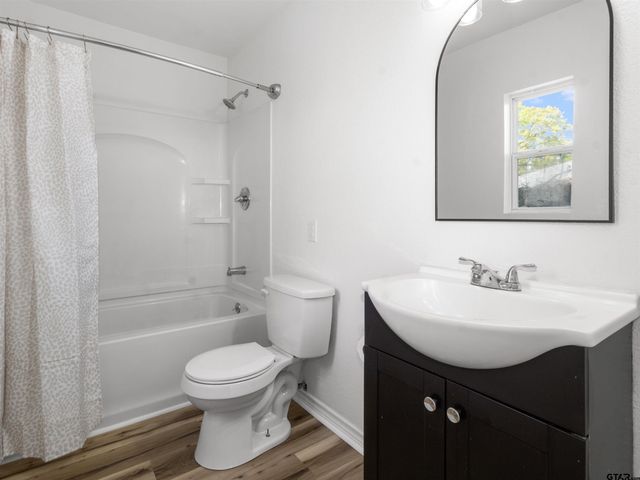 712 Reagan St, Frankston, TX 75763