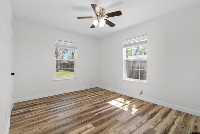 712 Reagan St, Frankston, TX 75763