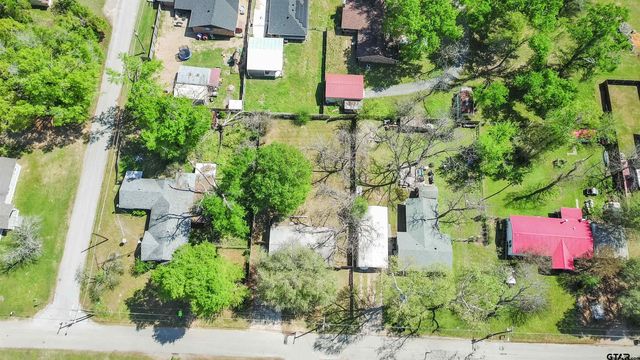 712 Reagan St, Frankston, TX 75763