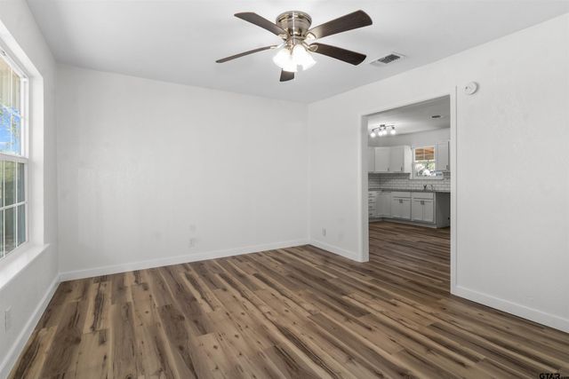 712 Reagan St, Frankston, TX 75763