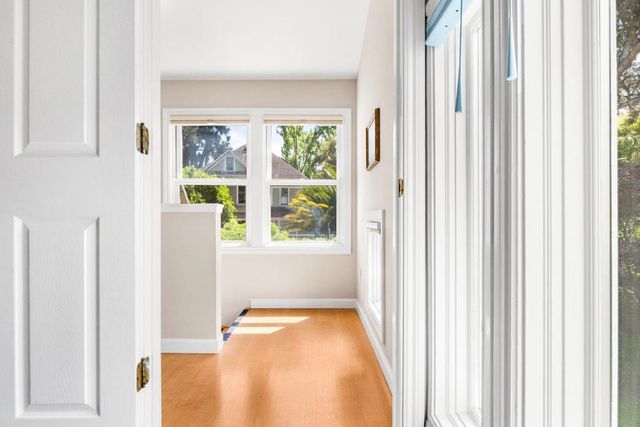 515 Chestnut Street, Santa Cruz, CA 95060