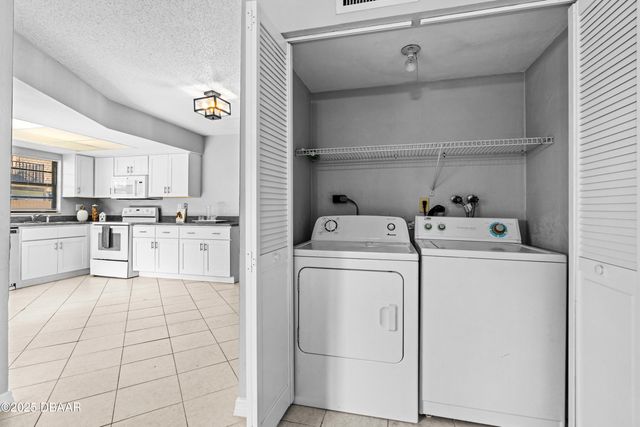 96 Springwood Square, Port Orange, FL 32129