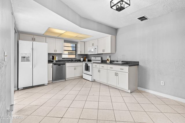 96 Springwood Square, Port Orange, FL 32129