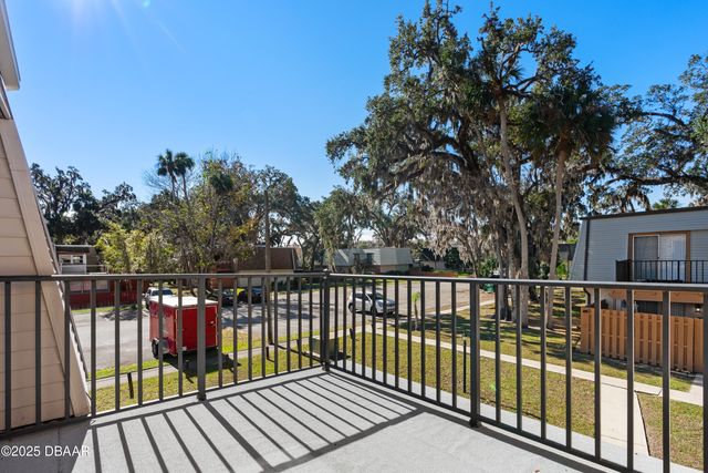 96 Springwood Square, Port Orange, FL 32129