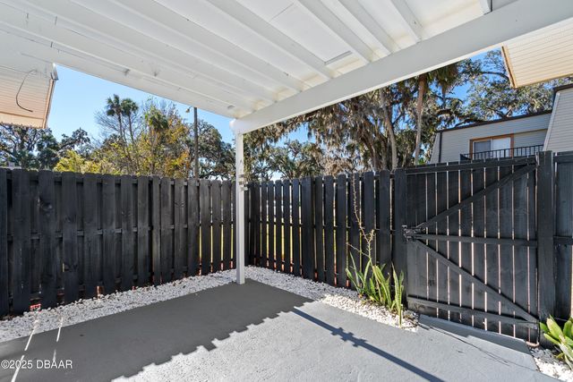 96 Springwood Square, Port Orange, FL 32129