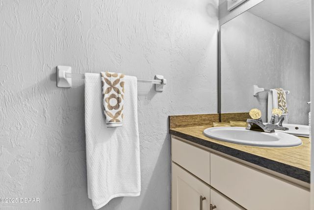 96 Springwood Square, Port Orange, FL 32129