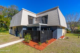 96 Springwood Square, Port Orange, FL 32129