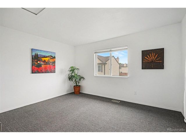 2432 Lexington Village Ln, Colorado Springs, CO 80916