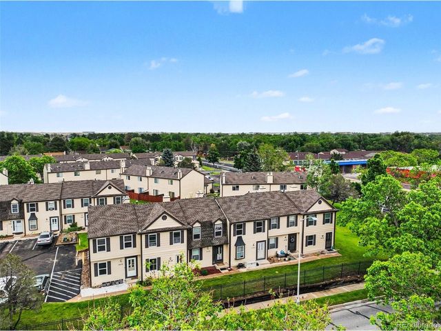 2432 Lexington Village Ln, Colorado Springs, CO 80916