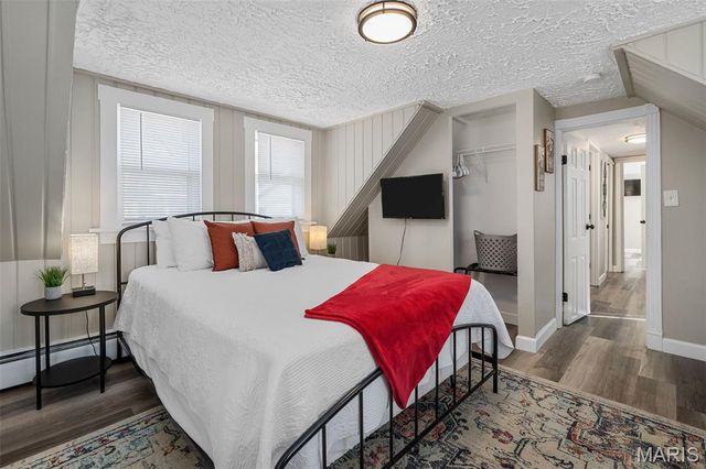 618 N Benton Avenue, St Charles, MO 63301