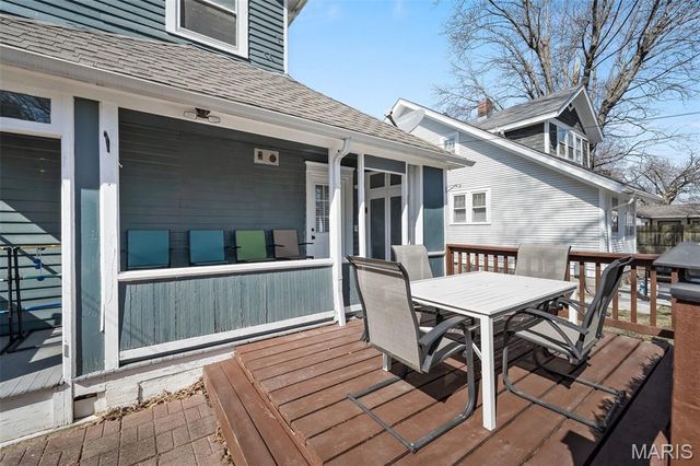 618 N Benton Avenue, St Charles, MO 63301