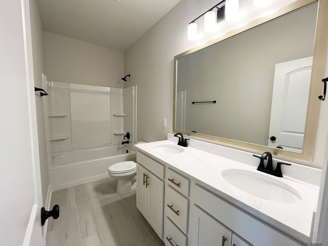 1224 Lakehaven Dr, Gonzales, LA 70737