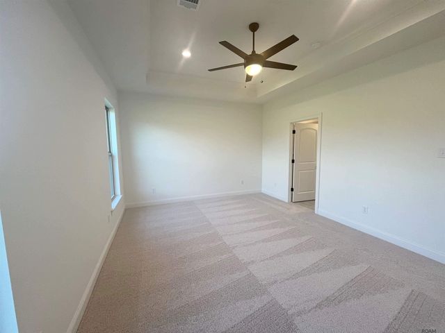 1224 Lakehaven Dr, Gonzales, LA 70737