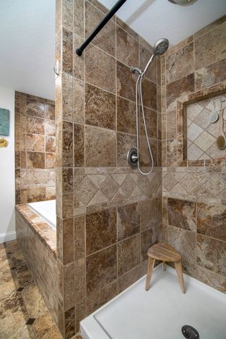 206 Meadows Road South, Bourbonnais, IL 60914