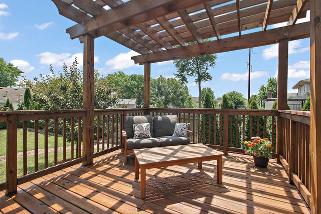 206 Meadows Road South, Bourbonnais, IL 60914