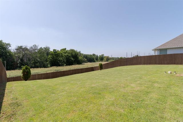 15933 Aparados Way, Edmond, OK 73013