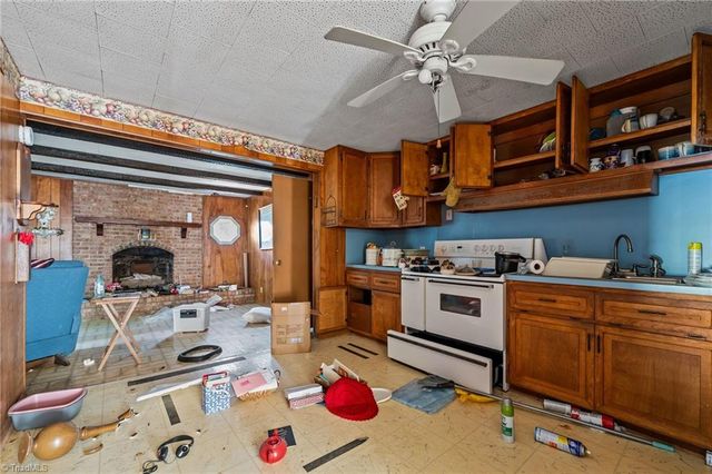 7530 Adler Road, Summerfield, NC 27358