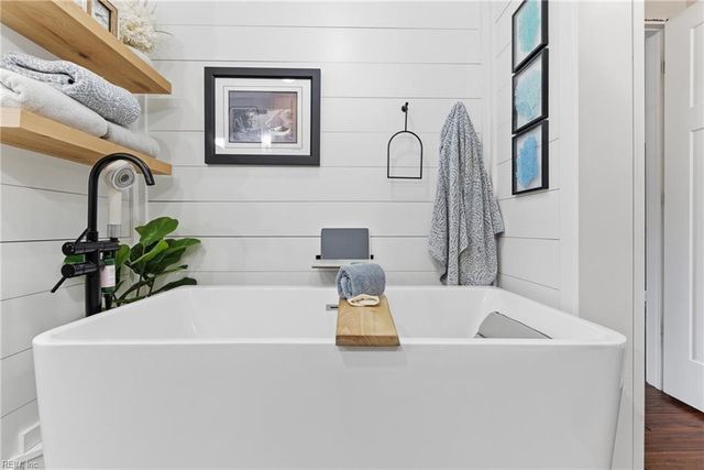 164 Wards RD, Knotts Island, NC 27950