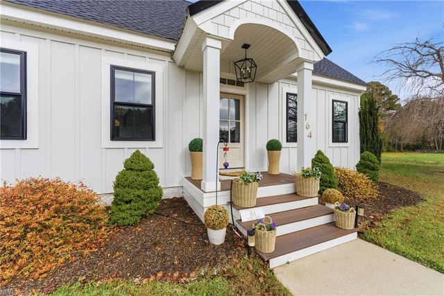 164 Wards RD, Knotts Island, NC 27950