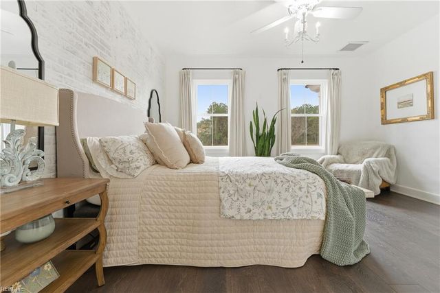 164 Wards RD, Knotts Island, NC 27950