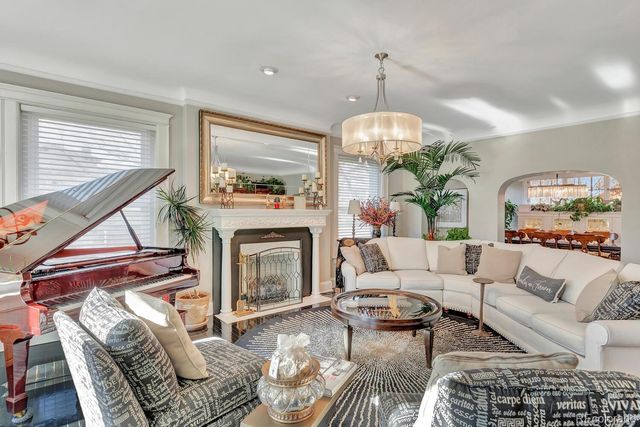 4101 E 17th Avenue Parkway, Denver, CO 80220