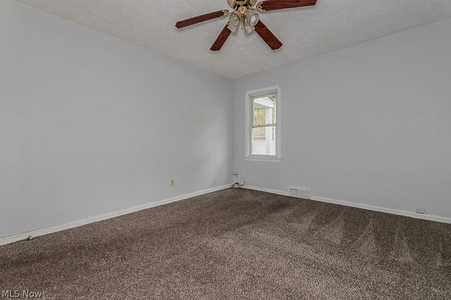 3694 Grosvenor Road, Cleveland Heights, OH 44118