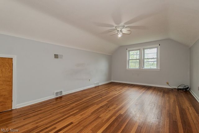 3694 Grosvenor Road, Cleveland Heights, OH 44118