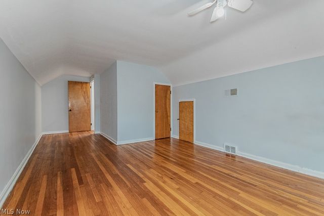 3694 Grosvenor Road, Cleveland Heights, OH 44118