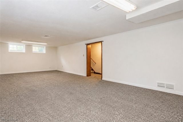 3694 Grosvenor Road, Cleveland Heights, OH 44118