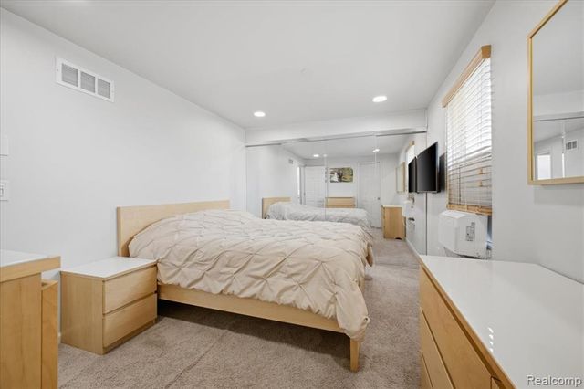 42151 Jason Drive, Clinton Township, MI 48038