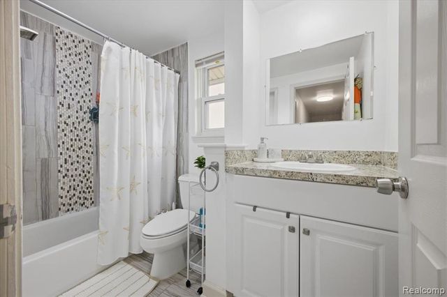 42151 Jason Drive, Clinton Township, MI 48038